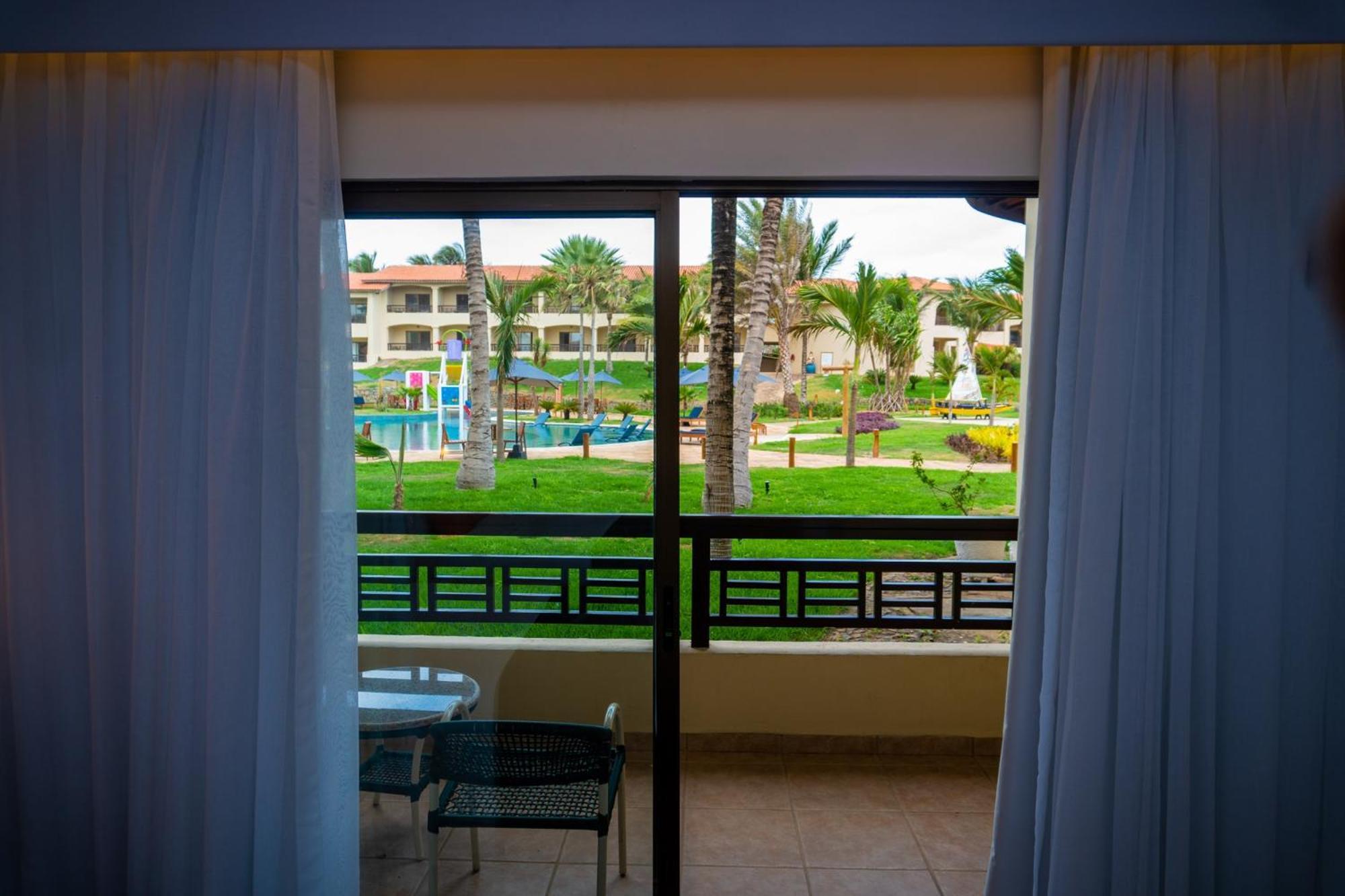 Sun City Rota Das Emocoes Camocim Buitenkant foto
